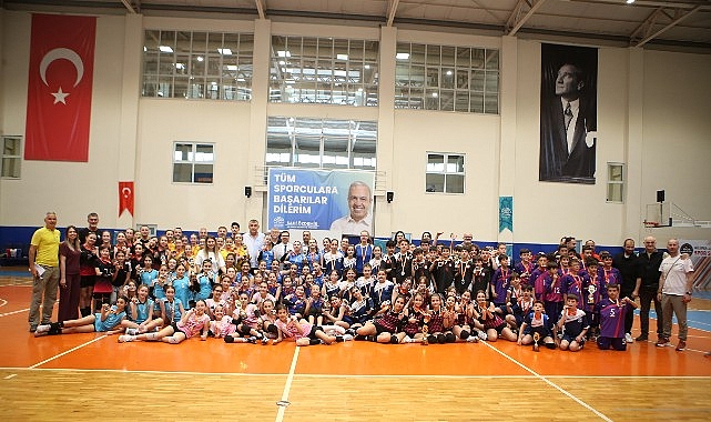 Nil&uuml;fer Uluslararası Spor Şenlikleri&rsquo;nde heyecanlı karşılaşmalar