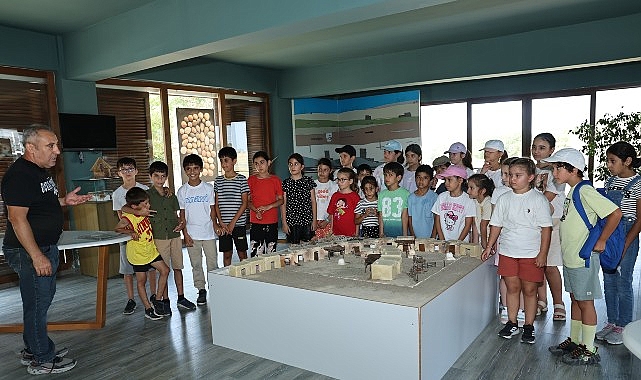 Nil&uuml;fer&rsquo;de &ccedil;ocuklar arkeoloji ile tanışıyor