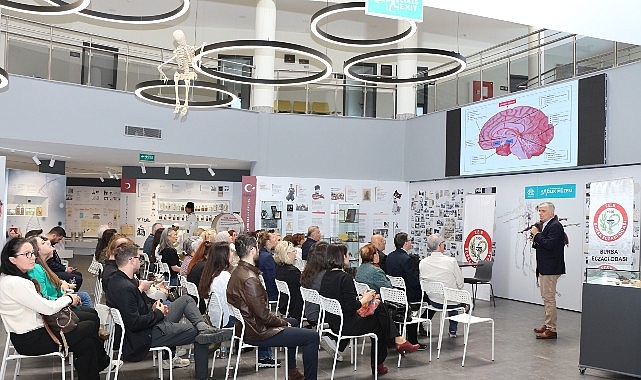 Nil&uuml;fer&rsquo;de eczacılığın toplum sağlığındaki &ouml;nemi konuşuldu