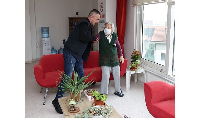 Nil&uuml;fer&rsquo;de huzurevi sakinlerine afet tatbikatı