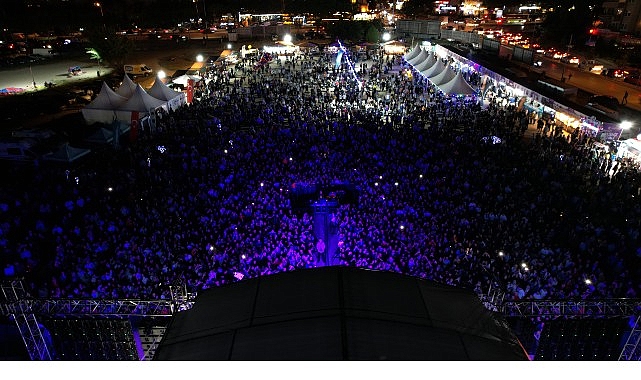 Nil&uuml;fer&rsquo;de Karadeniz Festivali coşkusu