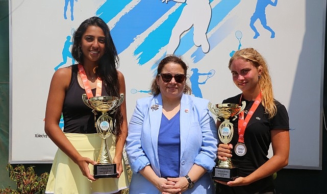 Nil&uuml;fer&rsquo;de tenis heyecanı sona erdi