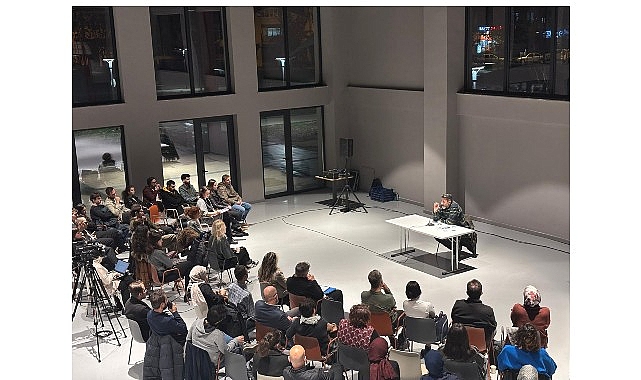 Nil&uuml;fer&rsquo;de toplumsal rollerin sahnelenişi konuşuldu