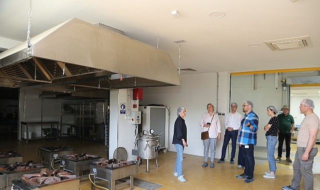 Nil&uuml;fer&rsquo;in s&uuml;rd&uuml;r&uuml;lebilir gıda sistemi Avrupa&rsquo;da &ouml;rnek oluyor
