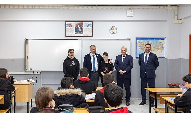 &Ouml;ğrenciler b&uuml;y&uuml;k sevin&ccedil; yaşadı