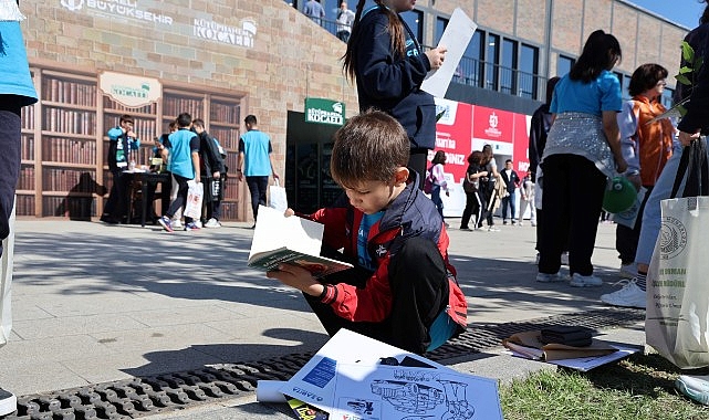 &Ouml;ğrenciler, Kitap Fuarı'na koşuyor