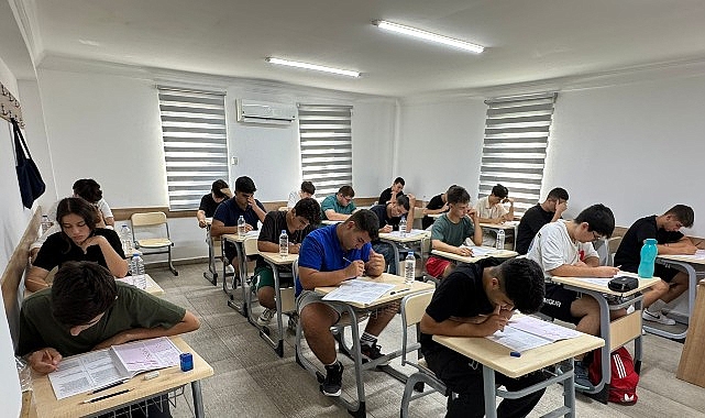 &Ouml;ğrenciler seviye tespit sınavına girdi