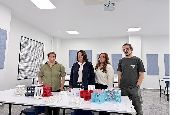 &Ouml;ğrenciler Yapıyı 3D Kitlerle &Ouml;ğreniyorlar