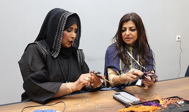 Ortadoğulu iş kadınlardan Moda Akademisi'ne &ouml;vg&uuml;