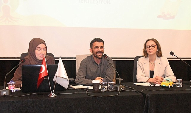 Osmangazi Belediyesi Ebeveynleri Ana Baba Okulu&rsquo;nda Bilgilendirdi