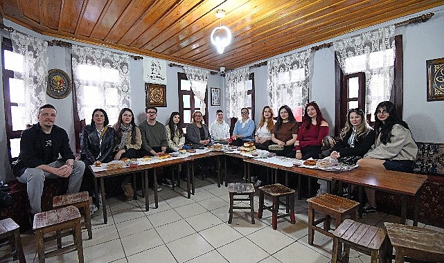 Osmangazi Belediyesi &Ouml;ğrencileri Bursa&rsquo;nın Lezzetleriyle Buluşturdu