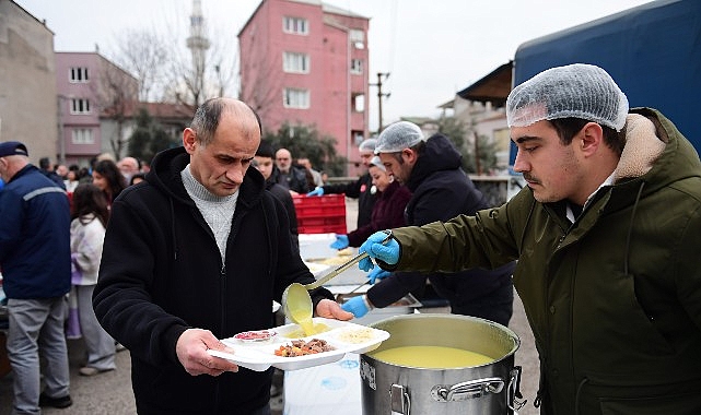 Osmangazi Belediyesi Ramazan Bereketini Sırameşeler&rsquo;e Taşıdı