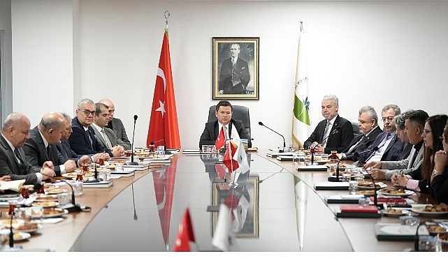 Osmangazi Belediyesi&rsquo;nde Yıl Sonu Değerlendirme Toplantısı Ger&ccedil;ekleştirildi