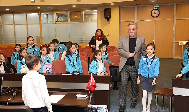 Osmangazi Belediyesi&rsquo;nden &Ccedil;ocuklara Yerel Y&ouml;netim Bilinci