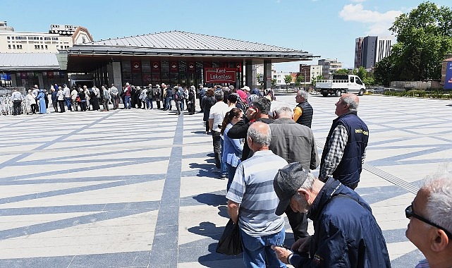 Osmangazi Belediyesi&rsquo;nden &uuml;cretsiz fide dağıtımı