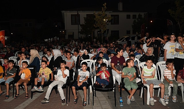 Osmangazi Belediyesi&rsquo;nin sinema gecelerine yoğun ilgi