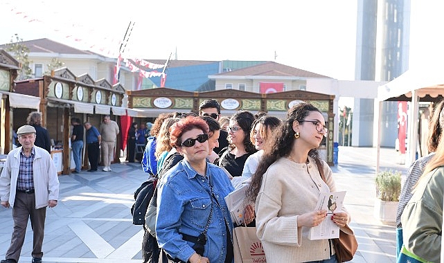 Osmangazi Kitap Fuarı&rsquo;na İlgi Artarak Devam Ediyor