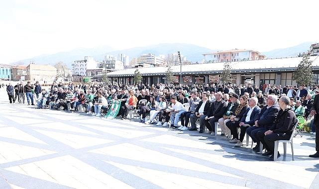 Osmangazi Meydanı&rsquo;nda Bursaspor Coşkusu Zirve Yaptı