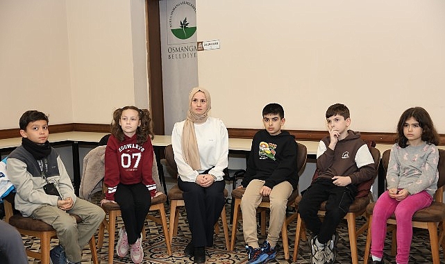 Osmangazi&rsquo;de &Ccedil;ocuklar Felsefe At&ouml;lyesi İle D&uuml;ş&uuml;nsel Yolculuğa &Ccedil;ıktı
