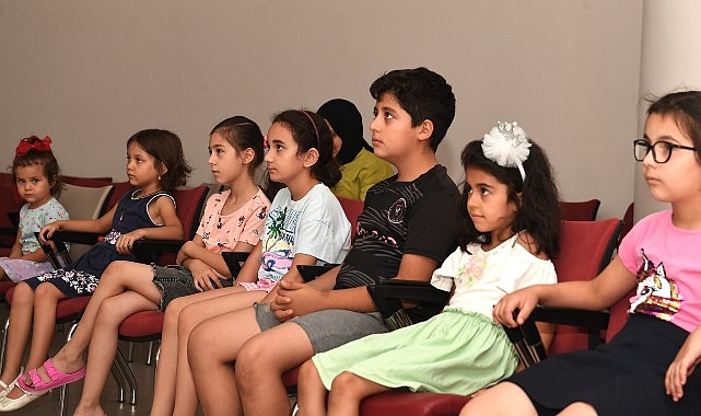 Osmangazi&rsquo;de &ccedil;ocuklar mektup yazma alışkanlığı kazandı