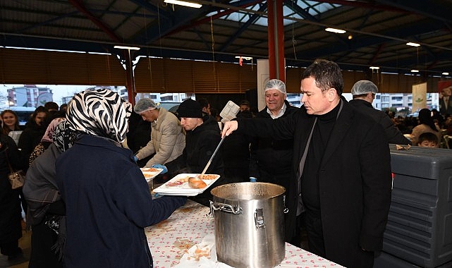 Osmangazi&rsquo;de G&ouml;n&uuml;l Sofrası Hamitler Mahallesi&rsquo;nde Kuruldu