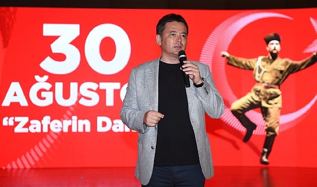Osmangazi&rsquo;de 'Zaferin Dansı' g&ouml;sterisi izleyenleri b&uuml;y&uuml;ledi