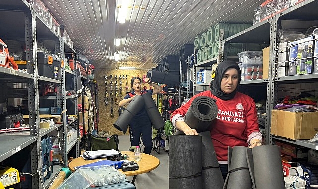 Osmangazi&rsquo;den Sındırgı&rsquo;ya deprem sonrası hızlı destek