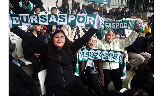 Osmangazili &Ccedil;ocuklar Bursaspor Coşkusunu Trib&uuml;nde Yaşadı