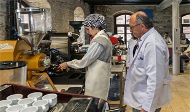Otizmli gen&ccedil;ler barista olma yolunda