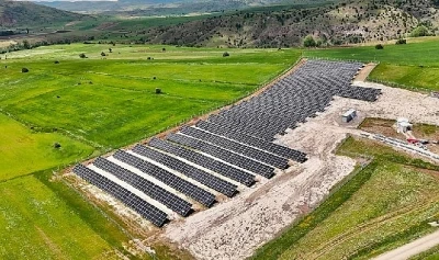 &Ouml;zbelsan G&uuml;neş Enerji Santrali hizmete a&ccedil;ıldı