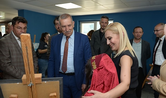 &Ouml;zel bireyler yaptıklarıyla anılmak istiyor