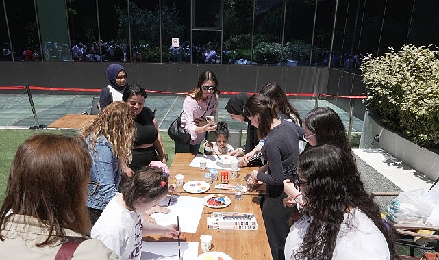 &Ouml;zel eğitim &ouml;ğrencileri İstinye &Uuml;niversitesi&rsquo;nin şenliğinde buluştu