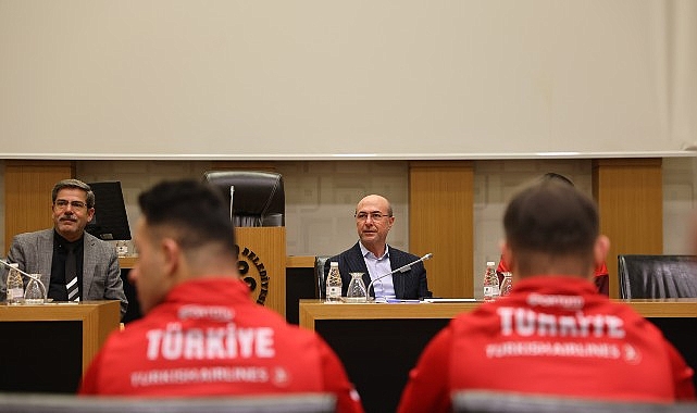&Ouml;zel Sporcular Futsal Milli Takımı Ziyaret