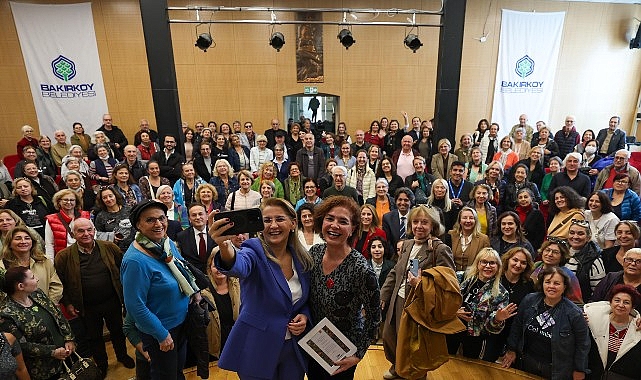 &Ouml;zlem G&uuml;rses Bakırk&ouml;y&rsquo;de &ldquo;Umudu&rdquo; Konuştu