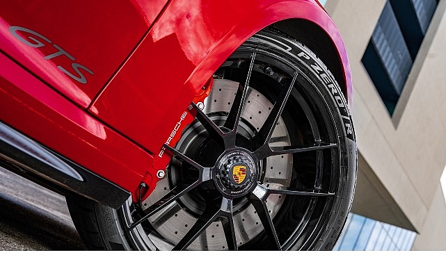 Pirelli, İlk Hibrit Motorlu Yeni Porsche 911 GTS&rsquo;nin Ekipmanı Oldu