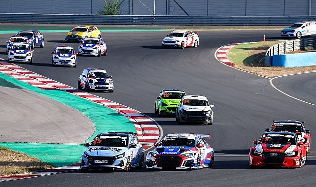 Pist Heyecanı TOSFED İstanbul Park&rsquo;ta Devam Ediyor