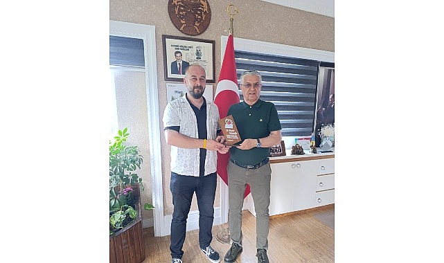 Polat Dede&rsquo;den Başkan Topaloğlu&rsquo;na teşekk&uuml;r ziyareti