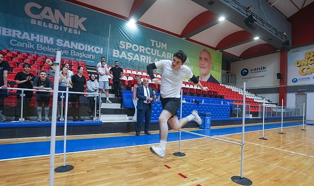 POMEM Adayları Canik'e Koştu: Gen&ccedil;lerin Durağı Canik &Uuml;cretsiz Akademiye Hazırlık Kursları Oldu