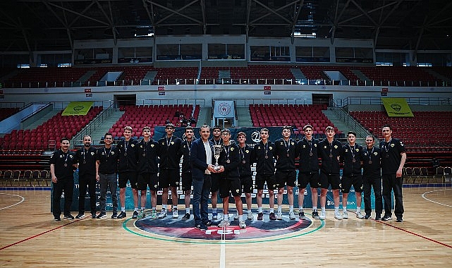 Potada B&uuml;y&uuml;k Gurur: Konya B&uuml;y&uuml;kşehir Belediyespor U16 Takımımız T&uuml;rkiye &Uuml;&ccedil;&uuml;nc&uuml;s&uuml;