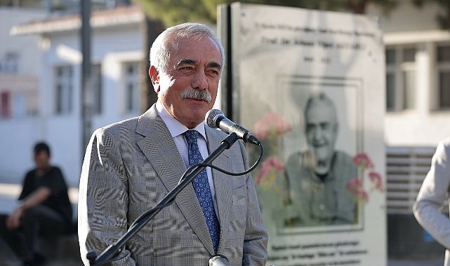 ​Prof. Dr. Akyarlı&rsquo;ya &ouml;zlem dolu anma