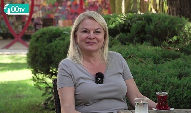 Prof. Dr. Deniz &Uuml;lke Kaynak:  "&Uuml;niversiteyi ezber bozmak i&ccedil;in okumalıyız!&rdquo;