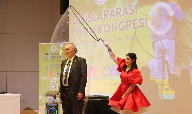 Prof. Dr. Nevzat Tarhan: &ldquo;&Ccedil;ocuğun en ciddi işi oyundur!&rdquo;