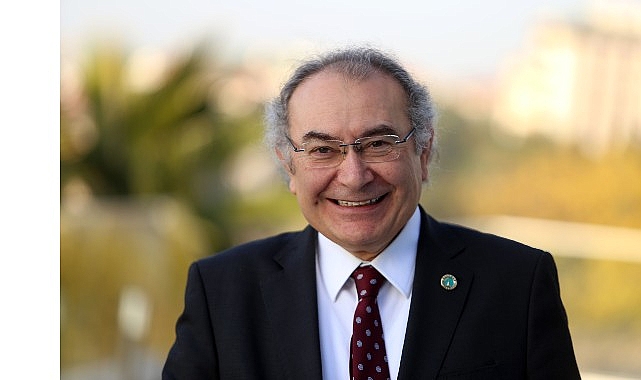 Prof. Dr. Nevzat Tarhan:  "Sınav kaygısı n&uuml;kleer enerji gibidir&rdquo;