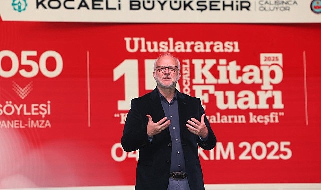 Prof. Dr. Sayar'dan, Kitap Fuarı'na &ouml;vg&uuml;