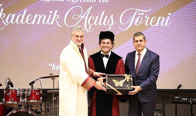 Prof. Dr. Yasin Temel: &ldquo;N&ouml;roteknoloji, bug&uuml;n ve yarının bilim alanı&rdquo;