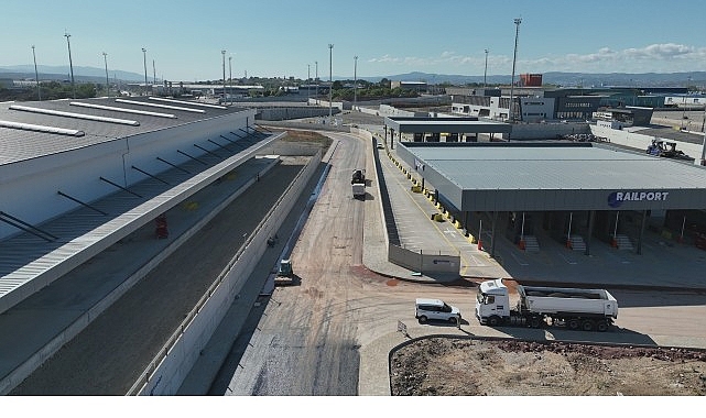 Railport'un &ccedil;evre yolları asfaltlanıyor