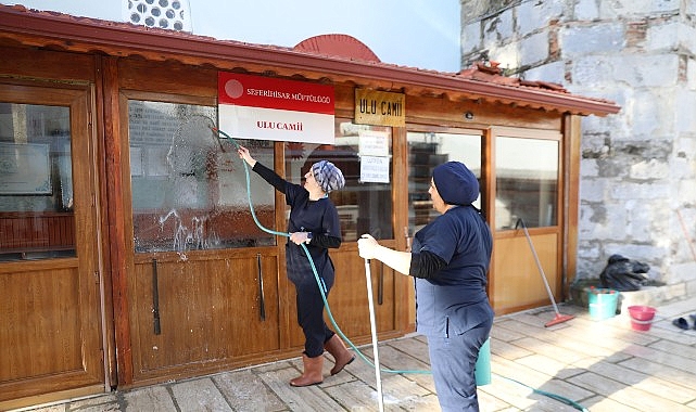 Ramazan &ouml;ncesi ibadethanelerde kapsamlı temizlik seferberliği