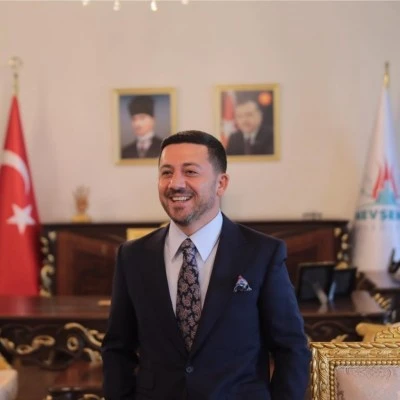 Rasim Arı İYİ Parti&rsquo;den AK Parti&rsquo;ye D&ouml;n&uuml;yor