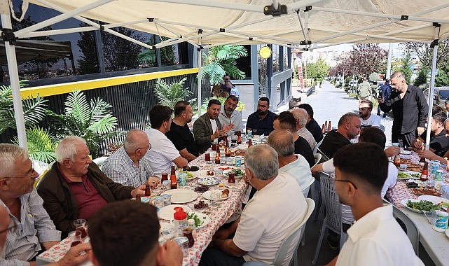 Rasim Başkan&rsquo;ın G&ouml;n&uuml;l Buluşmaları Şehrin Her Noktasında S&uuml;r&uuml;yor