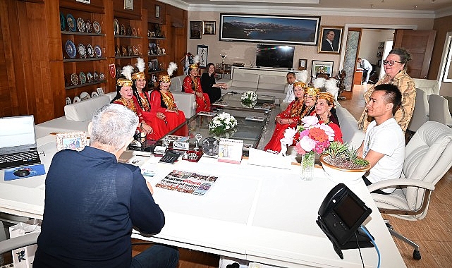 Raykhon Dans Grubu&rsquo;ndan Başkan Topaloğlu&rsquo;na ziyaret